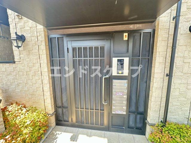 アリッサムのエントランス|高崎、前橋のお部屋探しはエンドスケープまで！お客様の理想お聞かせ下さい♪