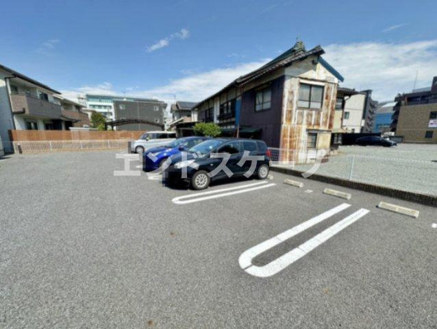 アリッサムの駐車場|高崎、前橋のお部屋探しはエンドスケープまで！お客様の理想お聞かせ下さい♪