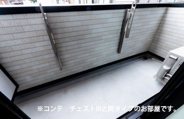 ヌーヴェル　ラ　ヴィのバルコニー
