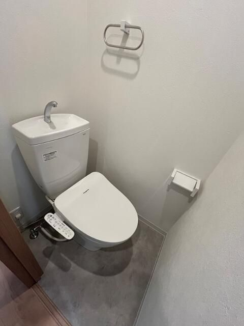 クレスタ鴨居のトイレ