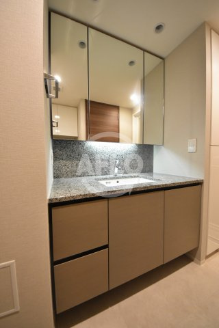 ザ・セントラルマークタワーの独立洗面台|ザ・セントラルマークタワー　独立洗面台