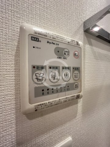 ジュネス新大阪レジデンスの洗面所|浴室乾燥機