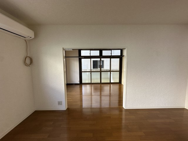 コーポ谷口の居間・リビング