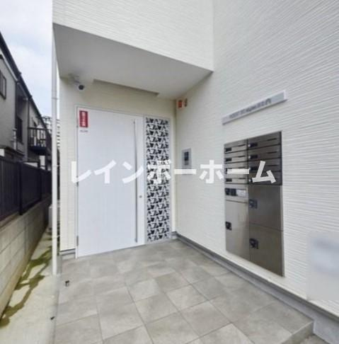 RIZEST 310styles 川口のエントランス
