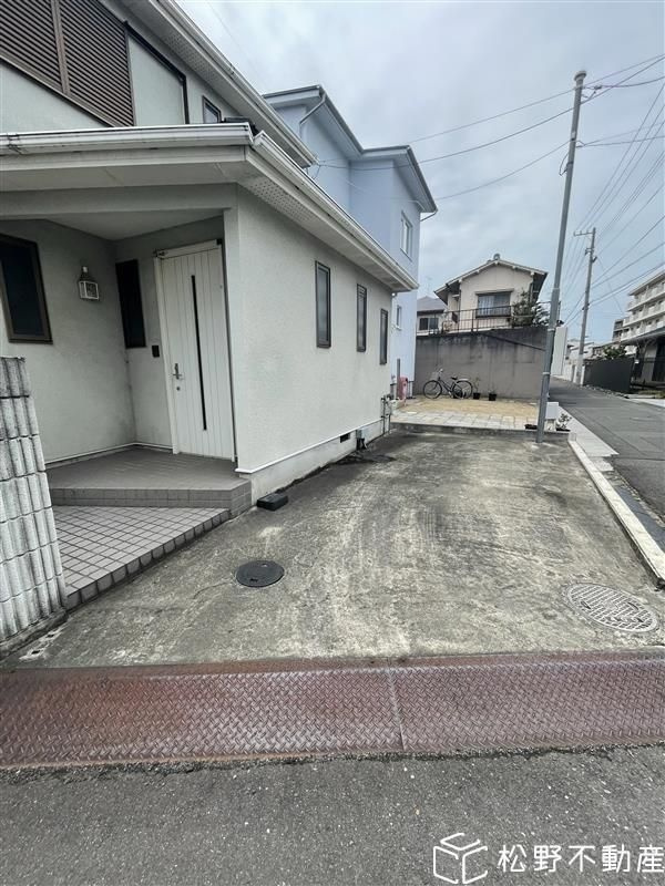 扇町2丁目Y邸の駐車場