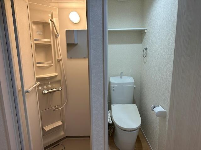【シャワールーム】