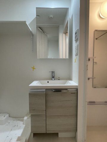 川崎市麻生区高石４丁目の賃貸マンションの洗面所|別部屋参考写真
