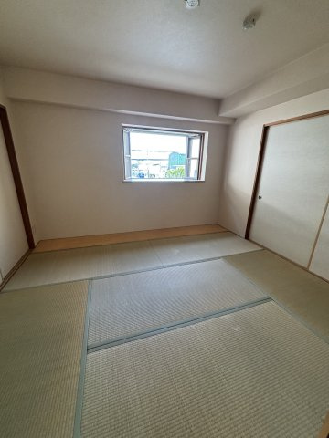 ラポール忍ヶ丘の和室