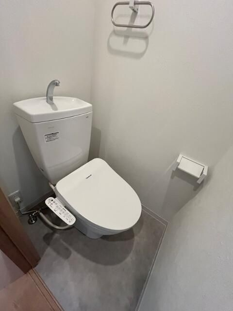 クレスタ鴨居のトイレ