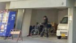 リブポート上野松ケ谷の駐車場