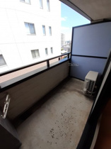 落ち着いた時間を過ごせるバルコニーです