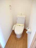コンパクトで使いやすいトイレです