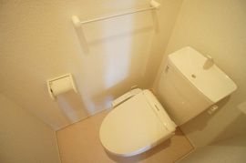 コンパクトで使いやすいトイレです