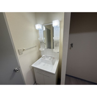 コンパクトで使いやすい洗面所