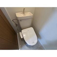 コンパクトで使いやすいトイレです
