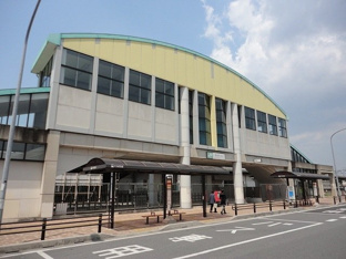 内房線八幡宿駅まで1100m