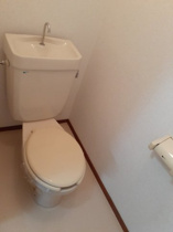 清潔感のあるトイレです
