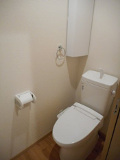 清潔感のあるトイレです