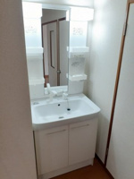 コンパクトで使いやすい洗面所