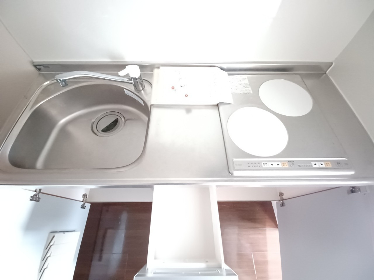 コンパクトなキッチンで掃除もラクラク
