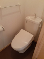 清潔感のあるトイレです