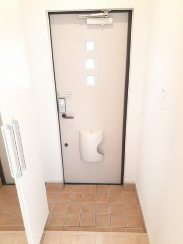 シンプルで使いやすい玄関です