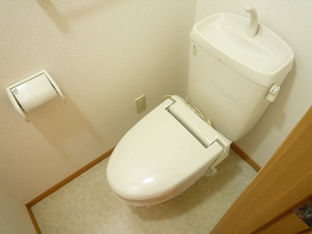 ゆったりとした空間のトイレです