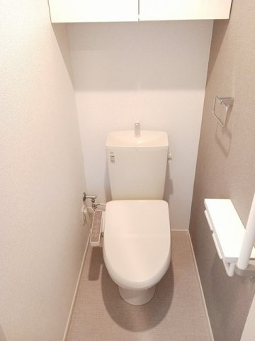 シンプルで使いやすいトイレです