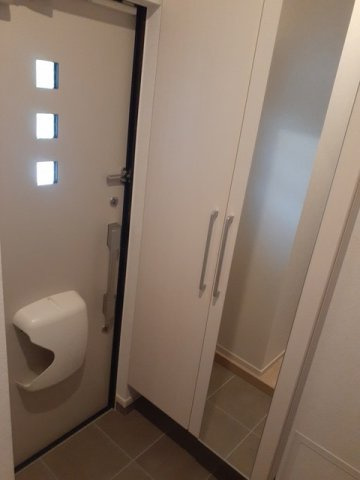 毎日通る玄関はこちらです