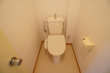 ゆったりとした空間のトイレです