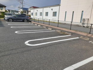 駐車場に車を止められます