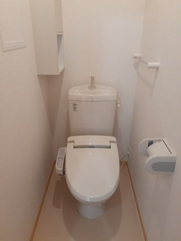 清潔感のあるトイレです