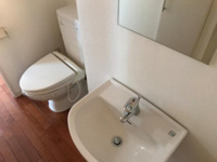 コンパクトで使いやすいトイレです
