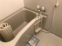 落ち着いた空間のお風呂です