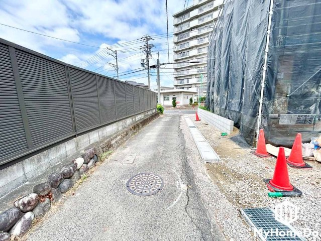 守山区瀬古東3丁目の前面道路含む現地写真