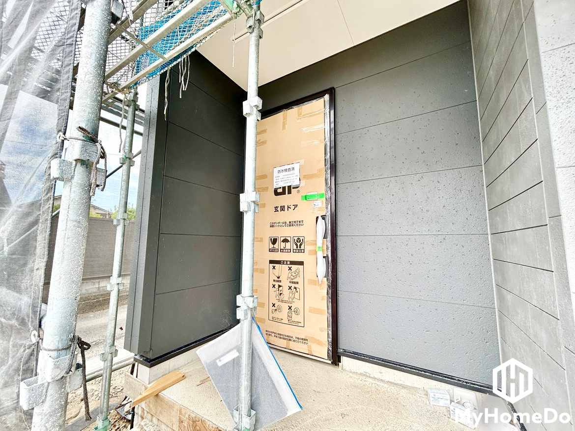 守山区瀬古東3丁目の玄関