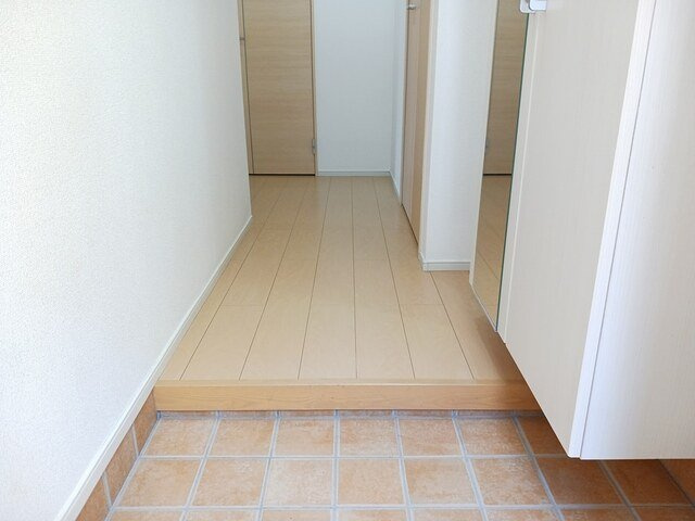 毎日通る玄関はこちらです