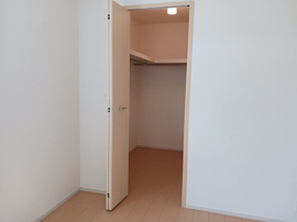 小物を収納するのに便利です