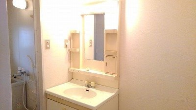 コンパクトで使いやすい洗面所