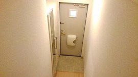 シンプルで使いやすい玄関です
