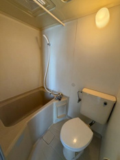 コンパクトで使いやすいトイレです
