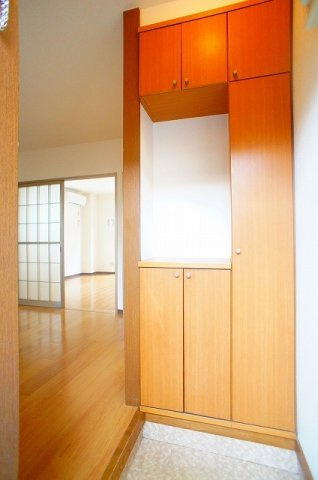 毎日通る玄関はこちらです