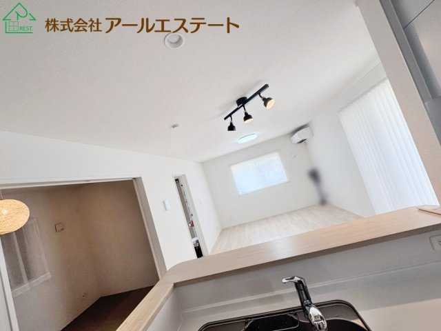 加古川市尾上町安田　　山陽電鉄「尾上の松駅」徒歩16分の居間・リビング