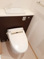 清潔感のあるトイレです