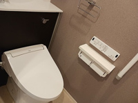 ゆったりとした空間のトイレです