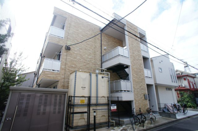 落ち着いた雰囲気の外観です