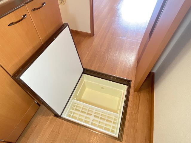 床下収納