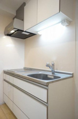 コンパクトなキッチンで掃除もラクラク