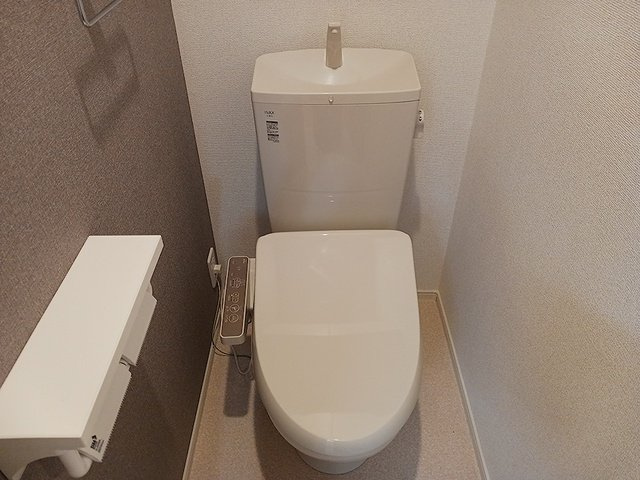 清潔感のあるトイレです