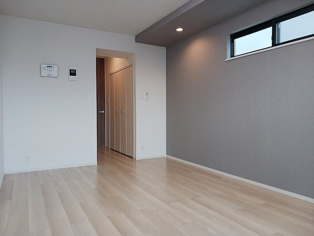 内装は落ち着いています